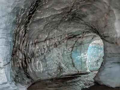 is ice caves in iceland safe