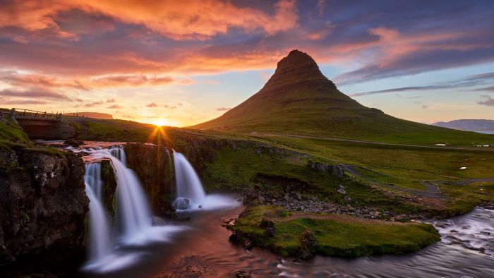 midnight sun in iceland